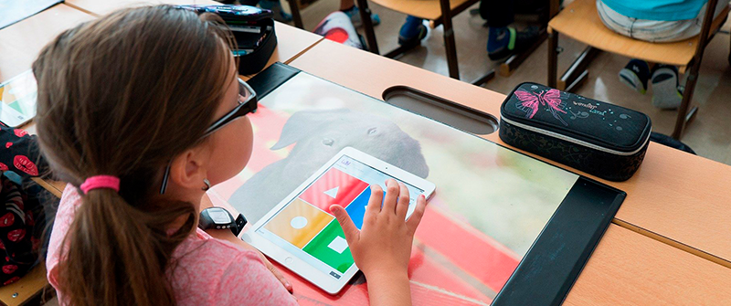 Schulbezogene Sozialarbeit an der Wedding-Grundschule, Schulgebäude Schulbezogene Sozialarbeit an der Ikarus-Grundschule, eine Schule mit offenem Ganztagsbetrieb im Ortsteil Mariendorf in Tempelhof-Schöneberg.