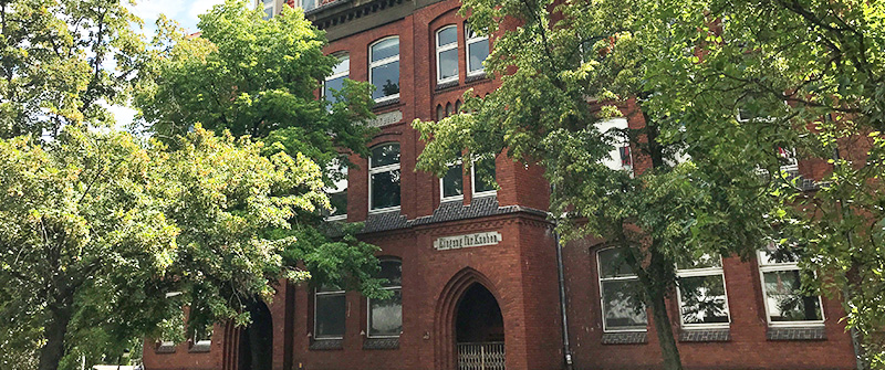 Schulsozialarbeit an der Zuckmayer-Schule, Berlin Neukölln, Integrierte Sekundarschule, Schulgebäude Schulsozialarbeit an der Zuckmayer-Schule, Berlin Neukölln, Integrierte Sekundarschule, Schulgebäude